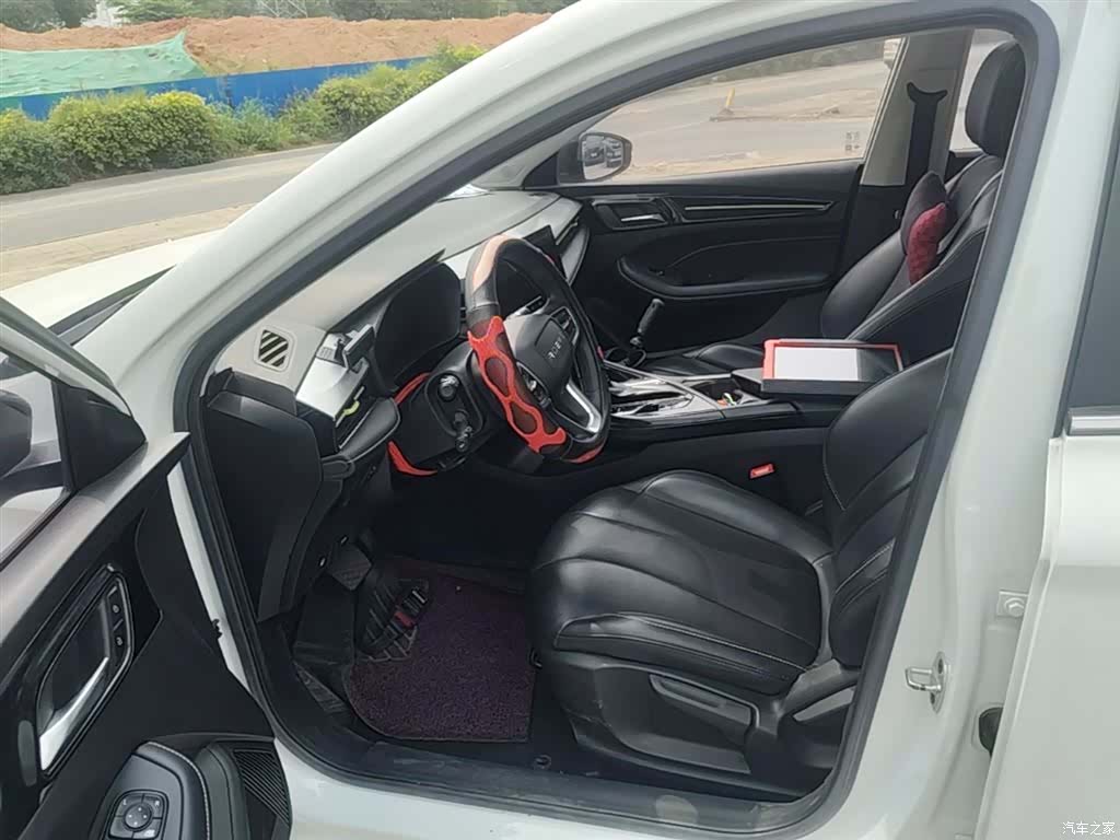 Roewe i5, 2023 15