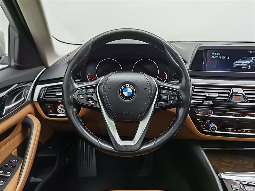 BMW 5 Series, 2018 11