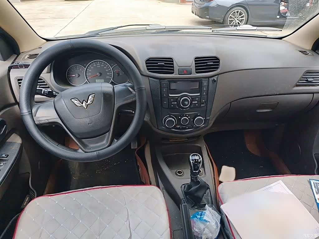 Wuling Hongguang, 2016 13