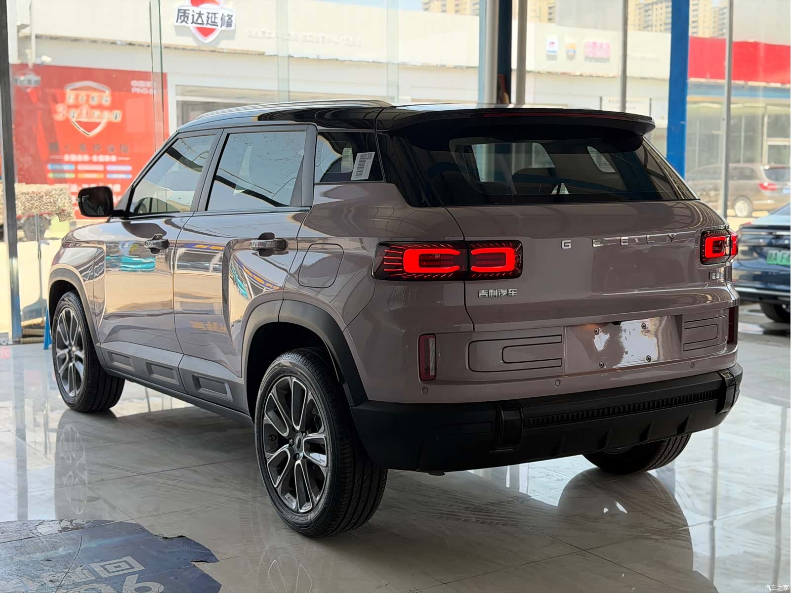 Geely Icon, 2025 18