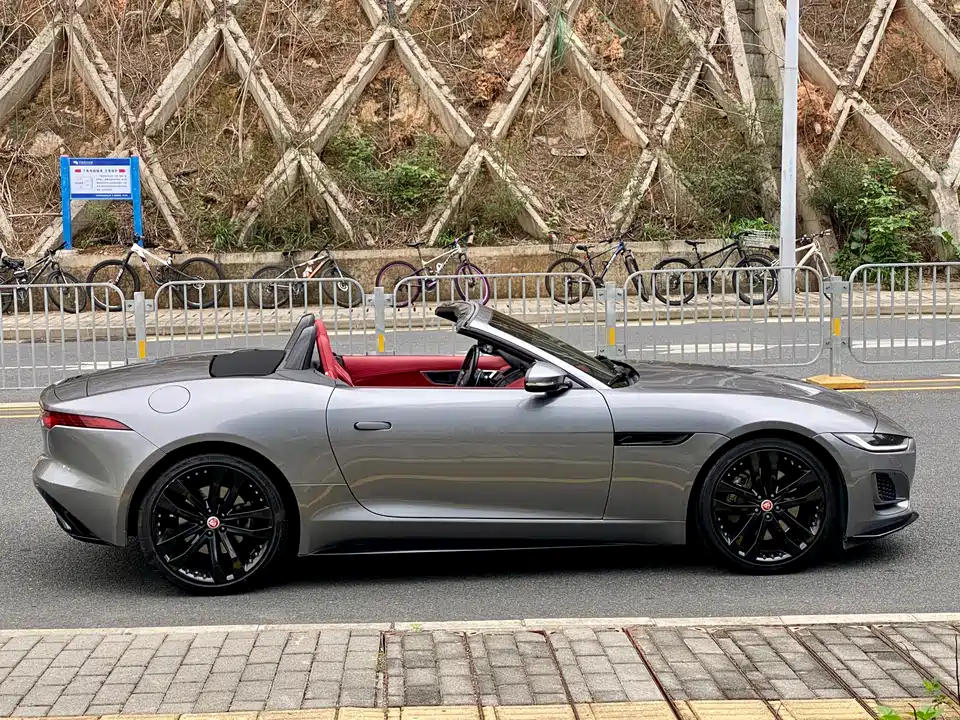 Jaguar F-TYPE