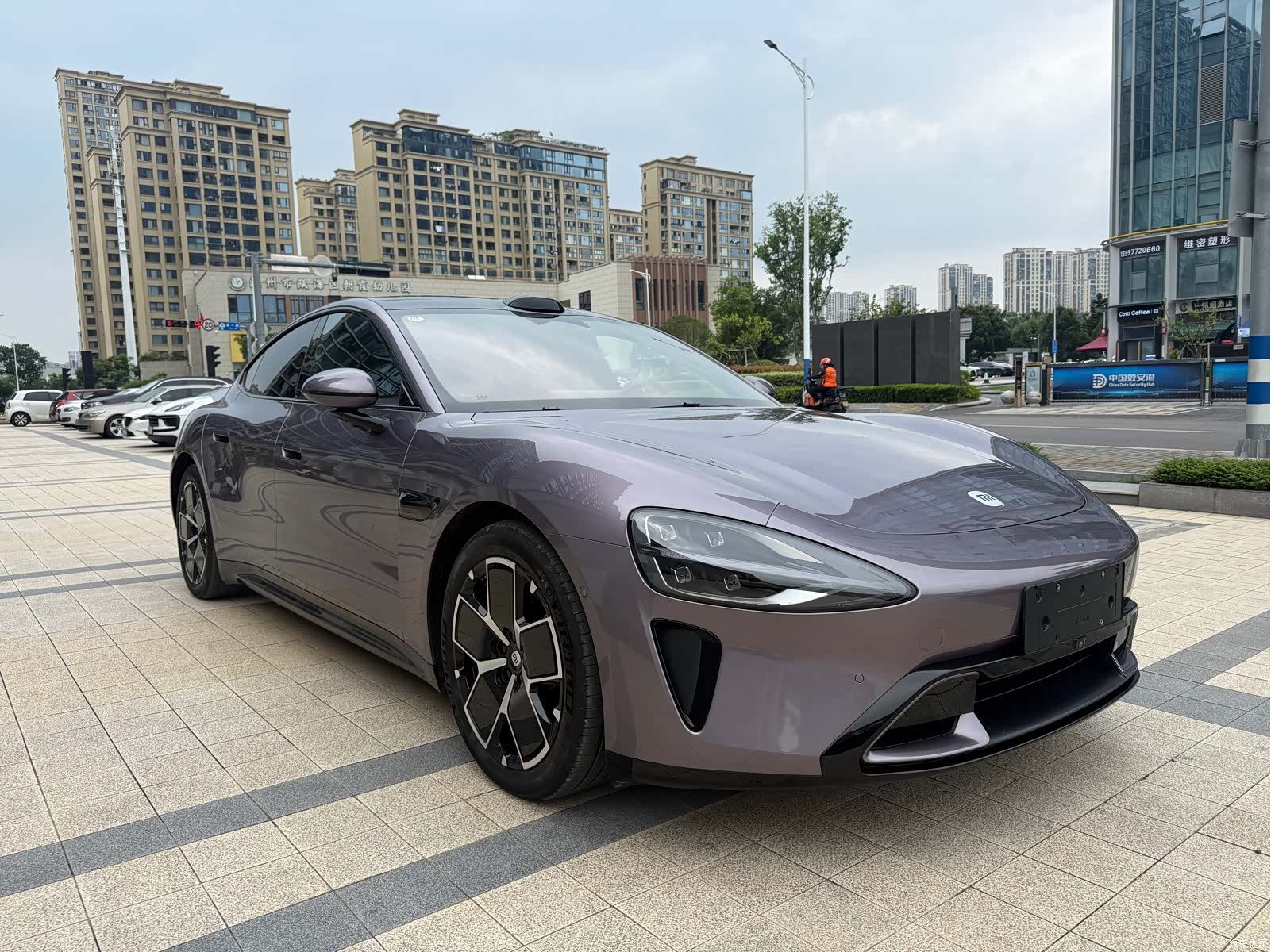 Xiaomi SU7, 2025 3