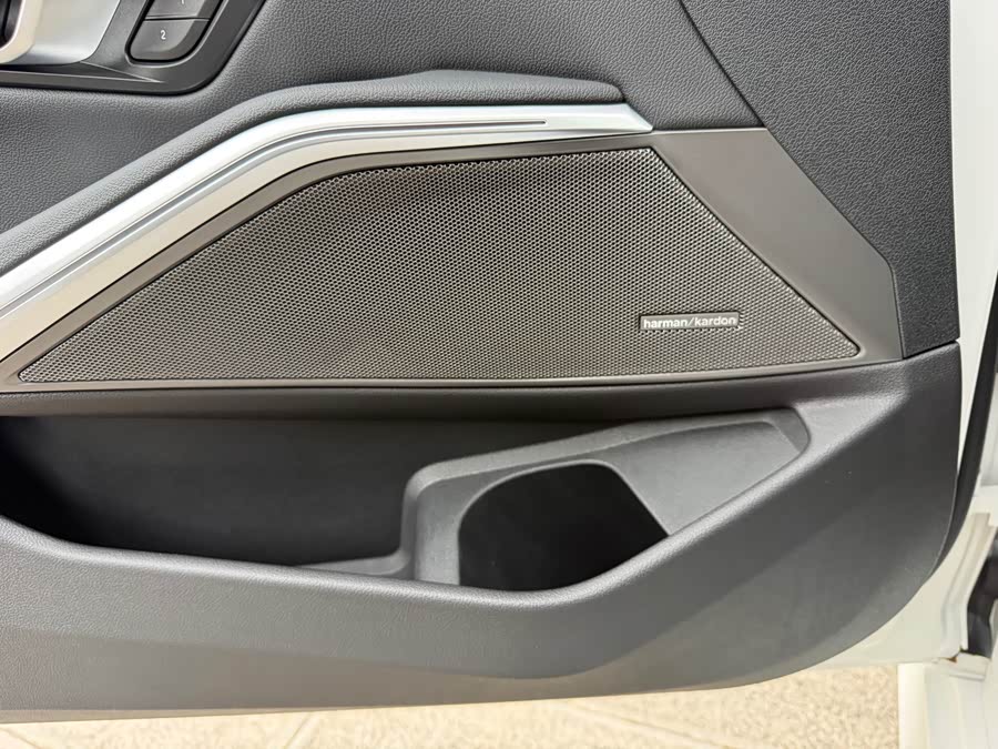 BMW 3 Series 2020, фото 20