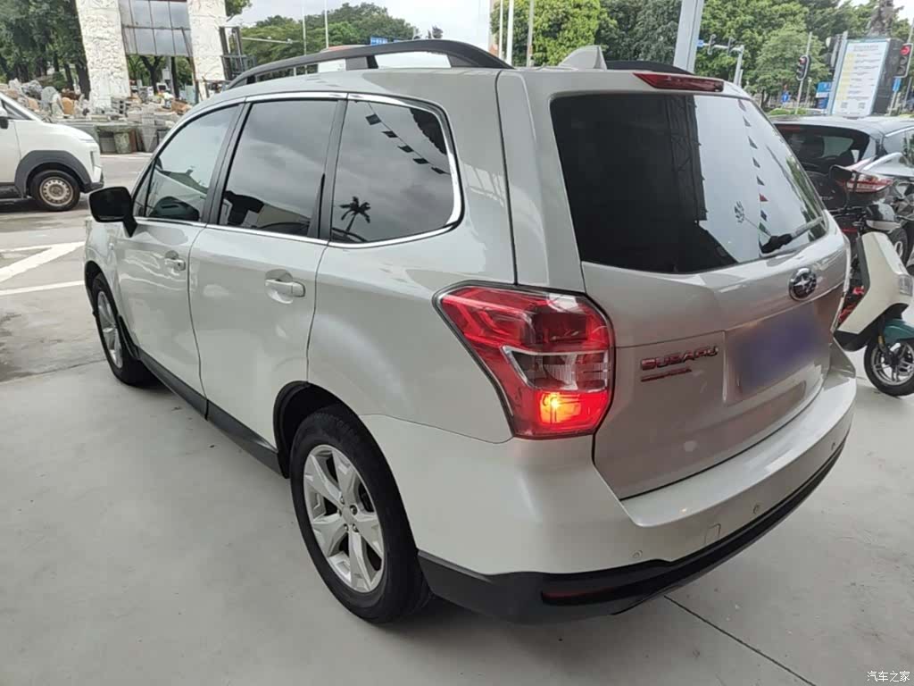 Subaru Forester, 2014 все фото