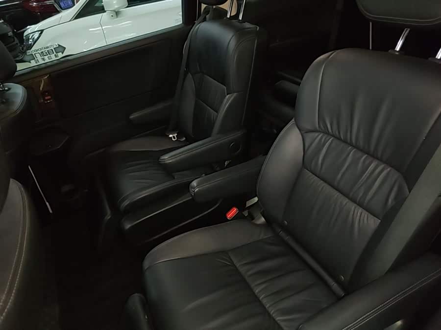 Honda Odyssey 2018, фото 17