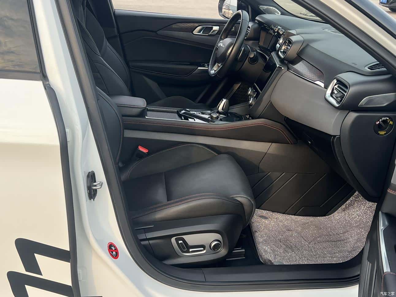 Lynk & Co 01, 2019 14