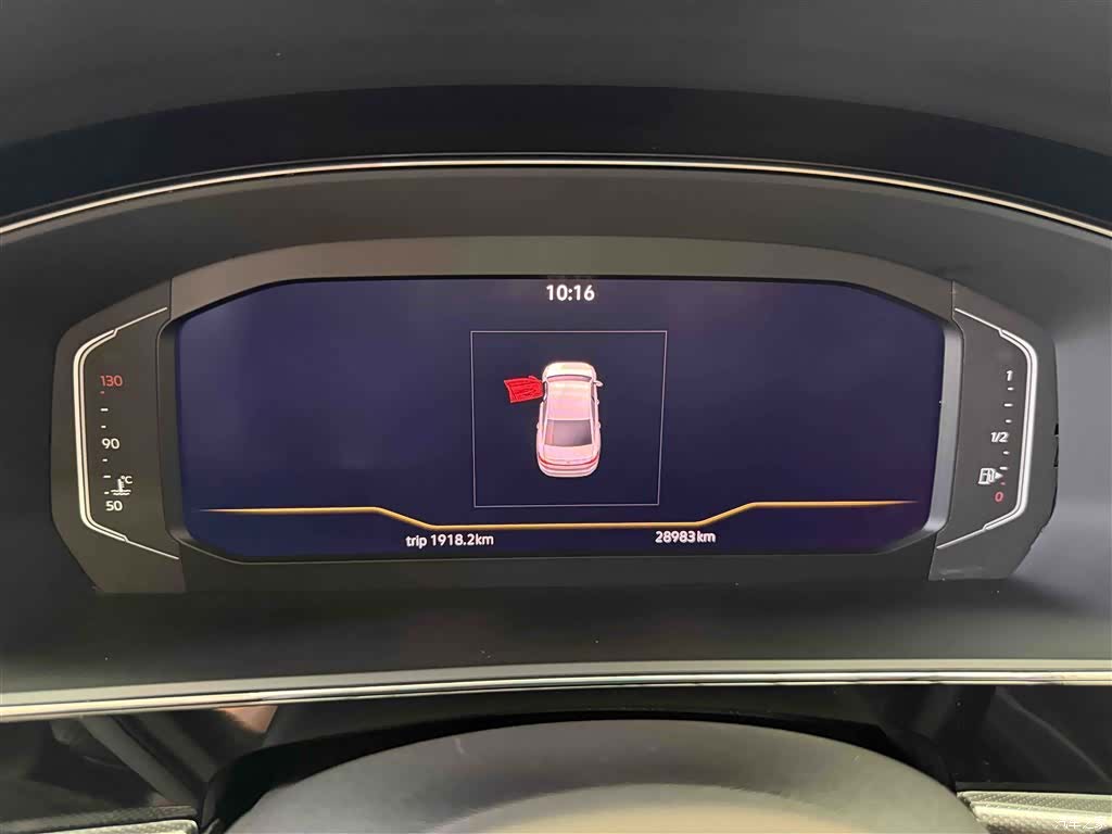 Volkswagen Passat, 2022 11