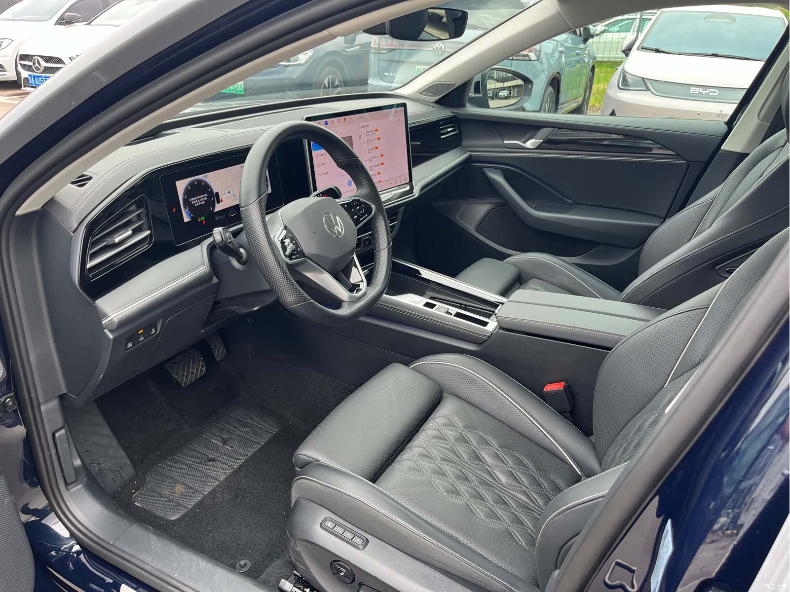 Volkswagen Magotan, 2024 все фото