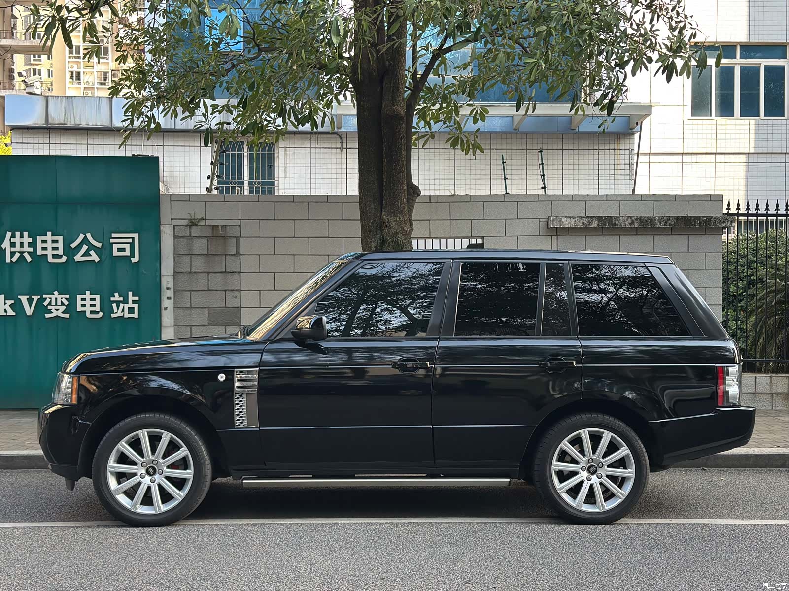 Land Rover Range Rover, 2011 21