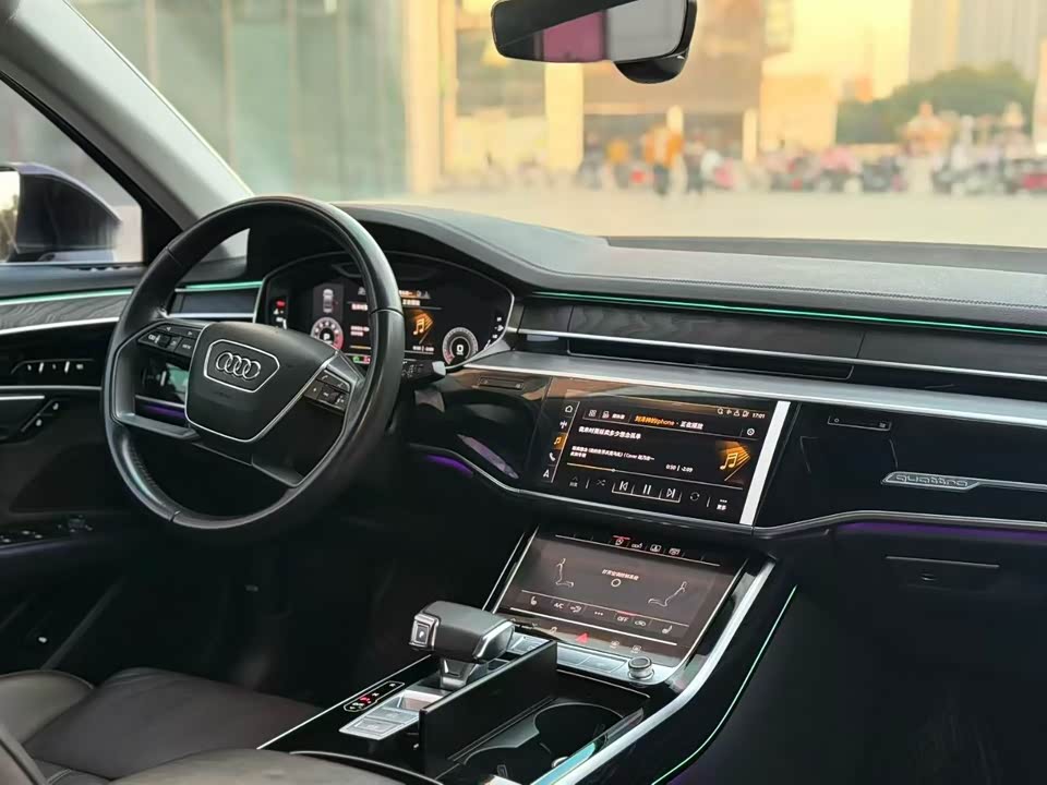 Audi A8