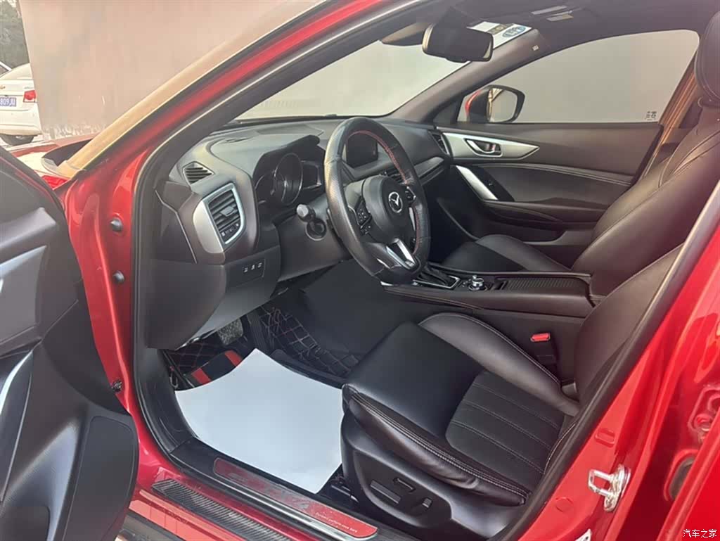 Mazda CX-4, 2018 7