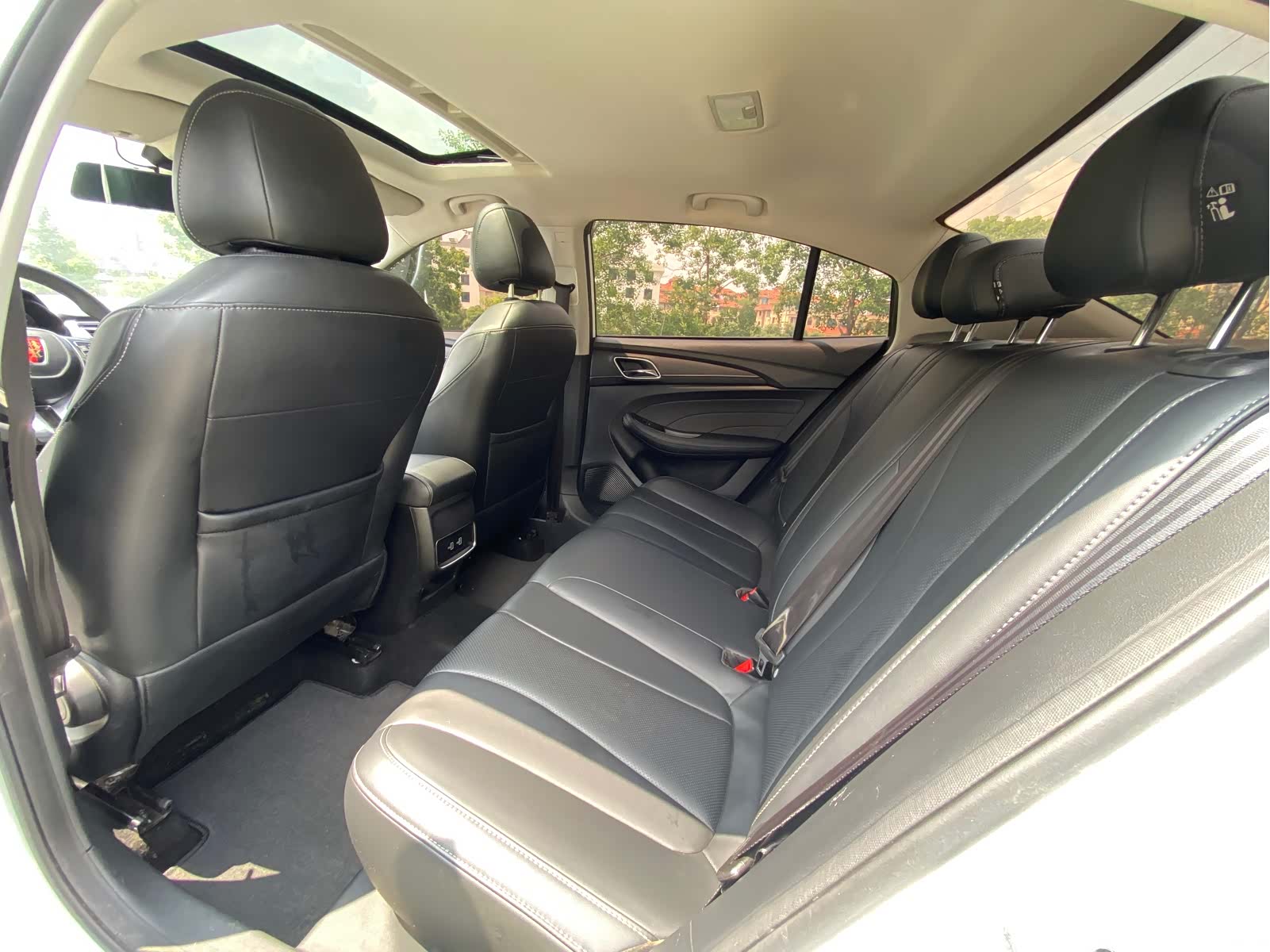 Roewe i5, 2019 11