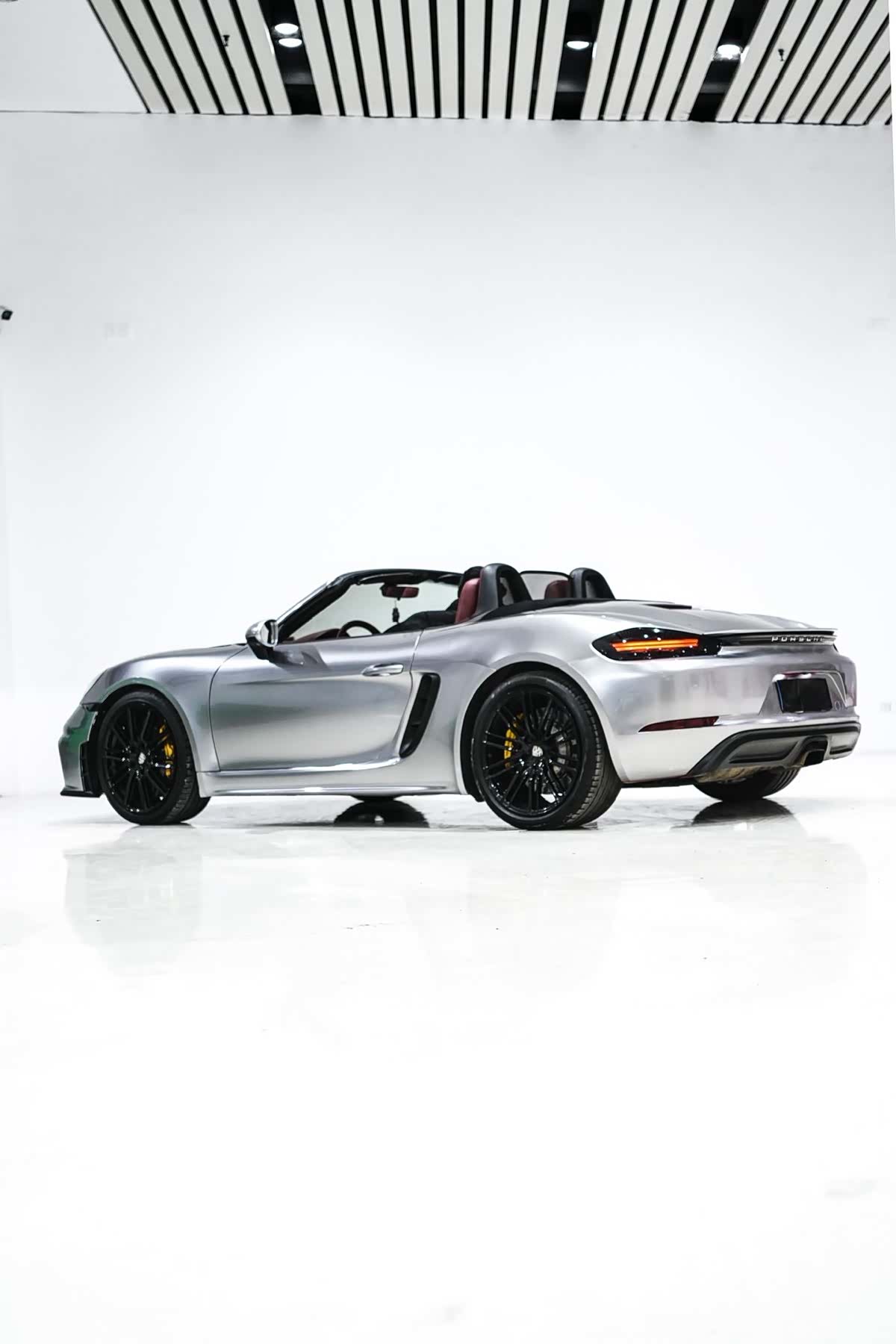 Porsche Boxster, 2017 все фото