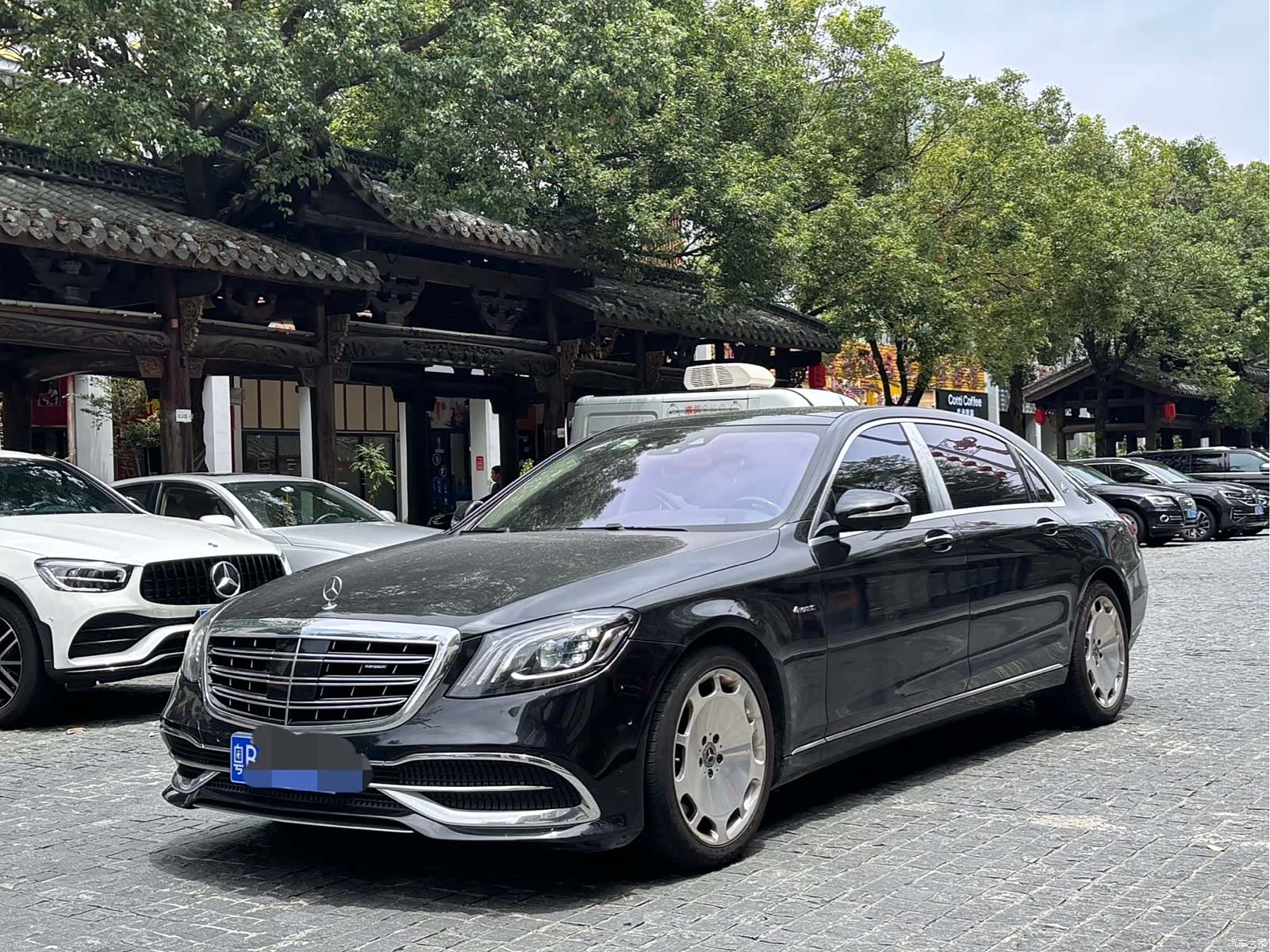 Maybach S-Class, 2018 3