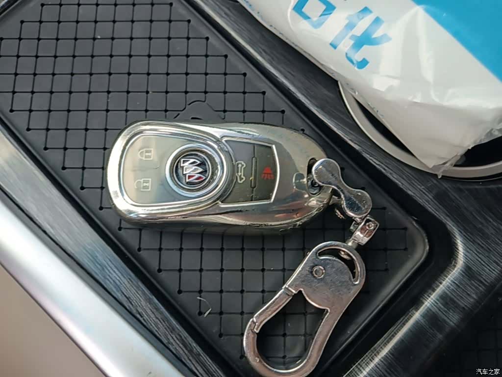 Buick GL8, 2023 9