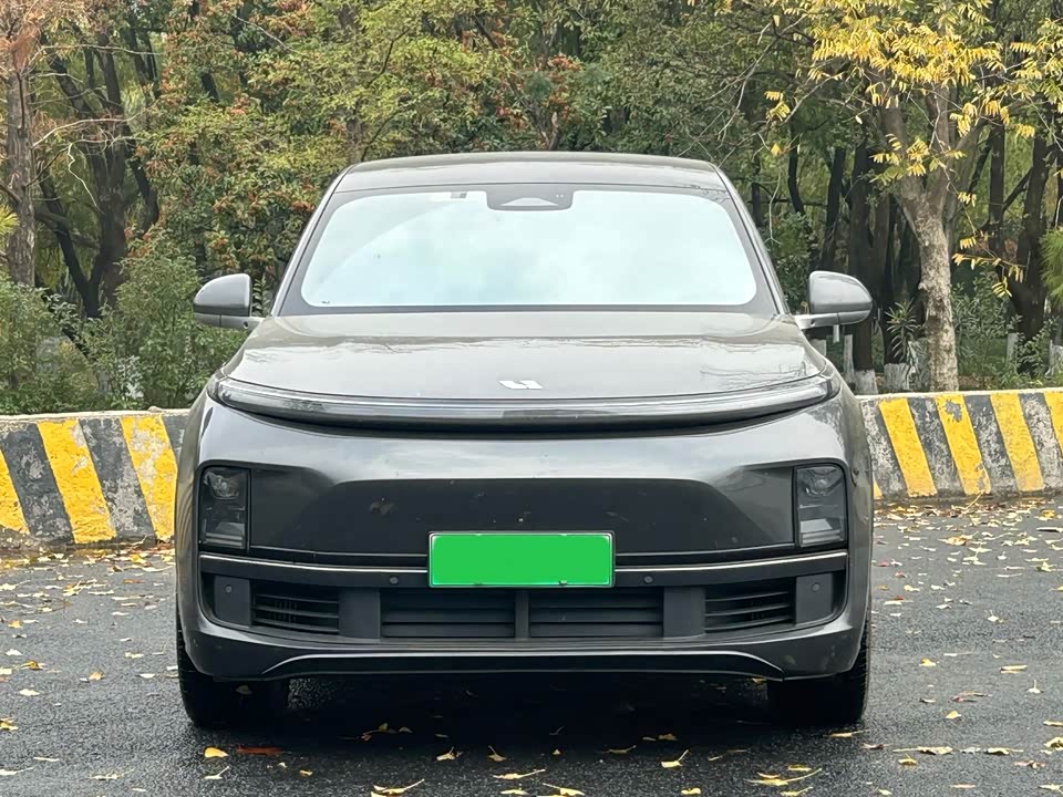 Li Auto Ideal L8