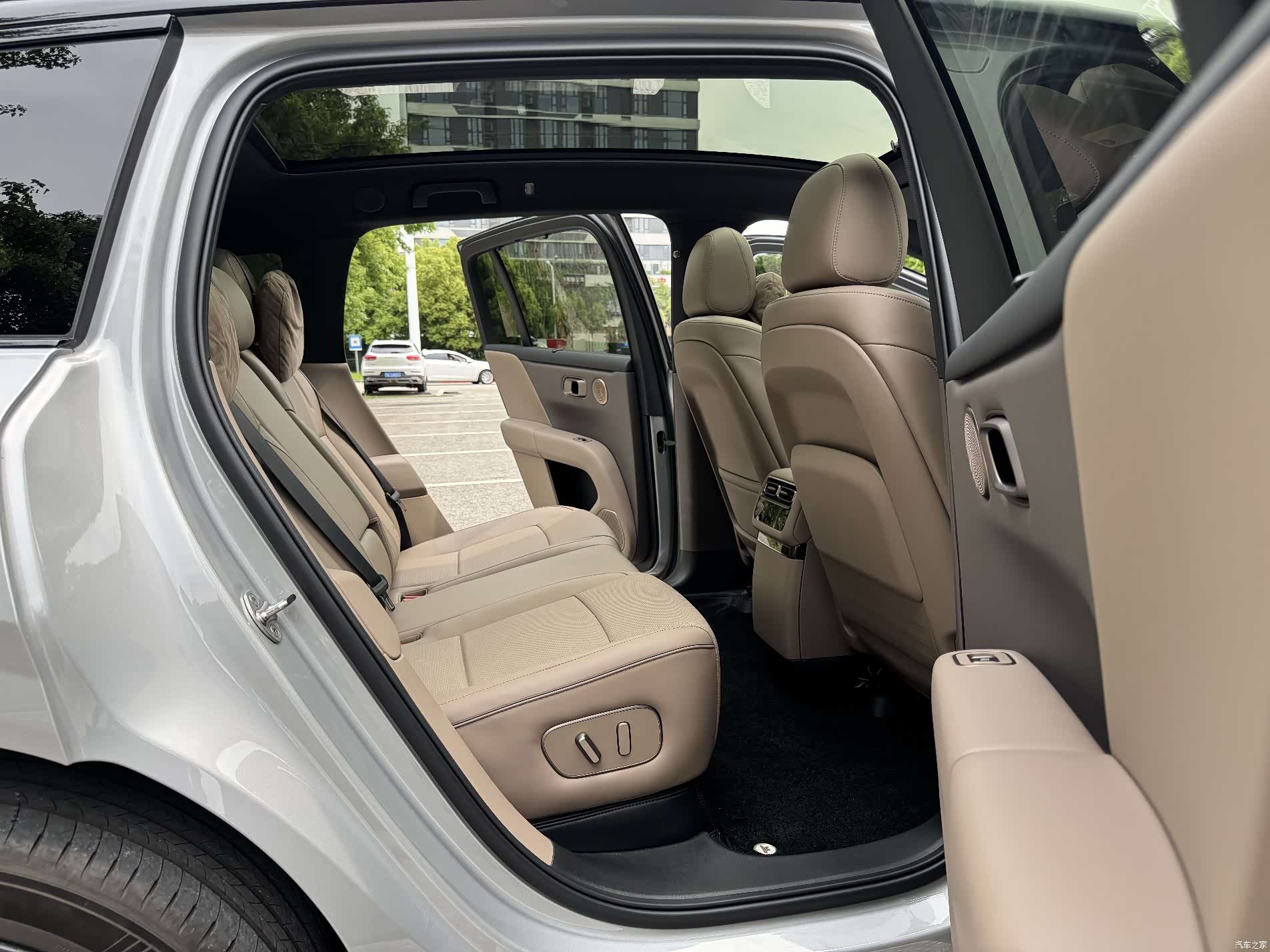 Li Auto i6, 2026 9
