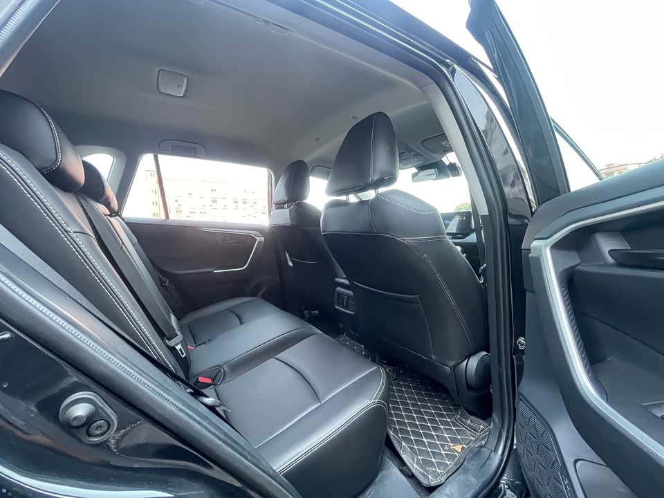 Toyota RAV4 Rongfang