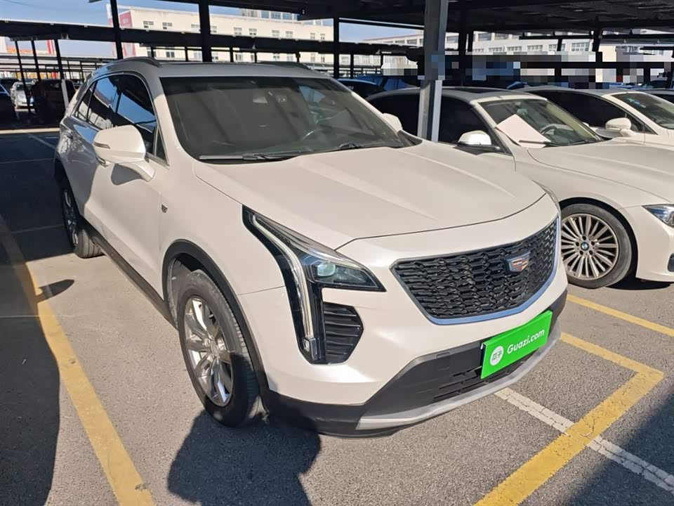 Cadillac XT4