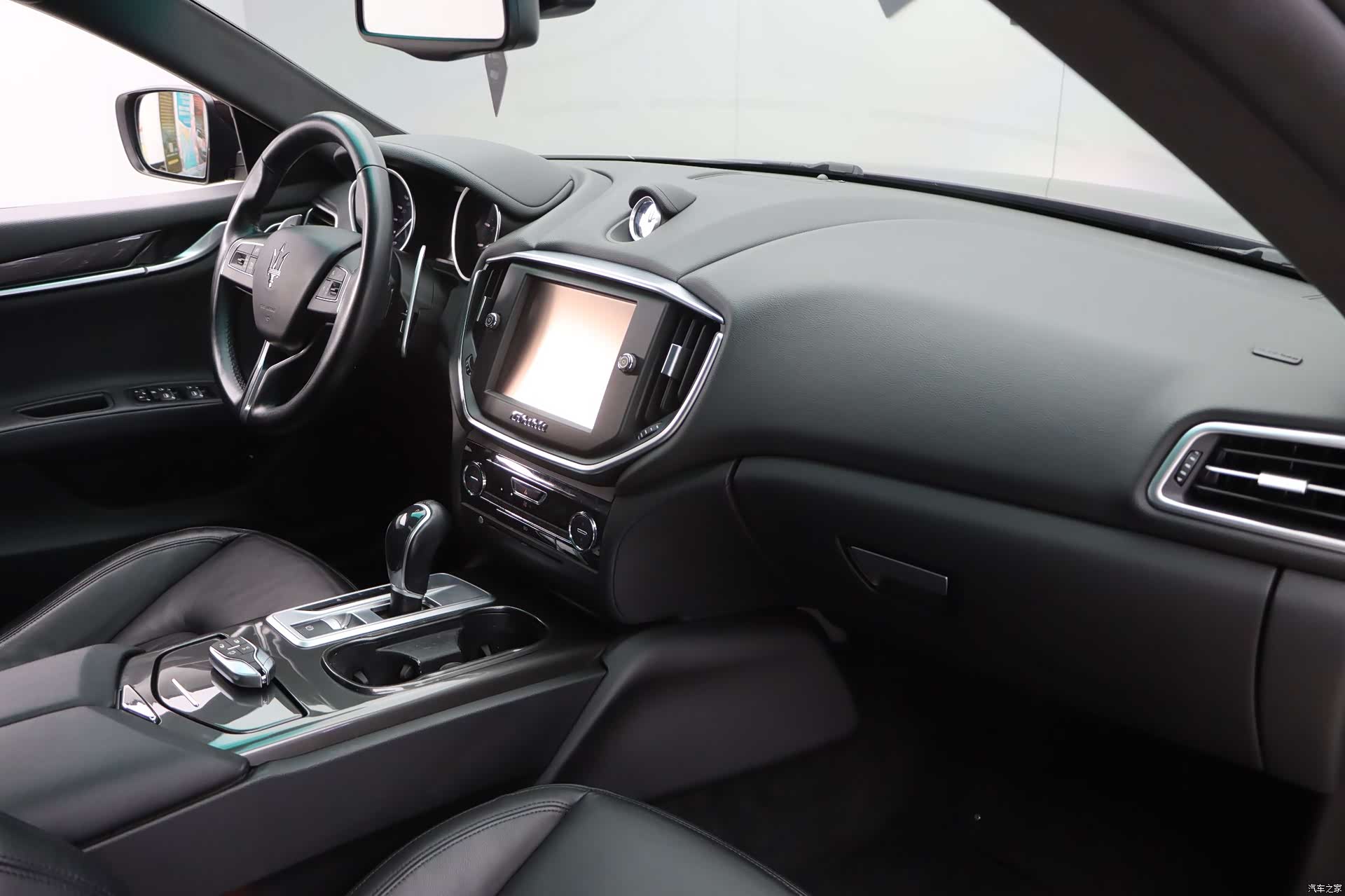 Maserati Ghibli, 2015 23