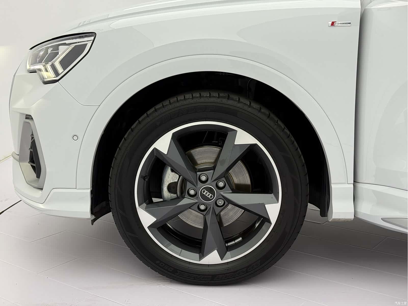 Audi Q3, 2022 23