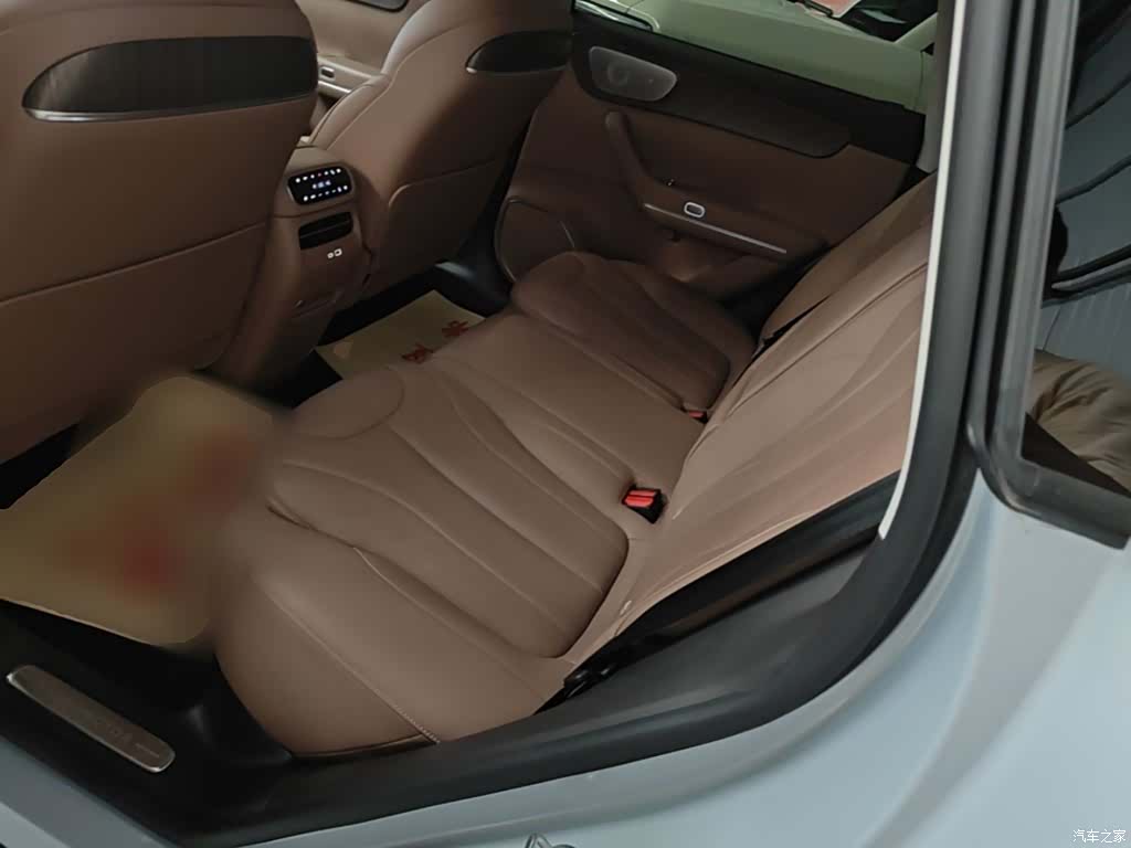 Leapmotor C16, 2025 17