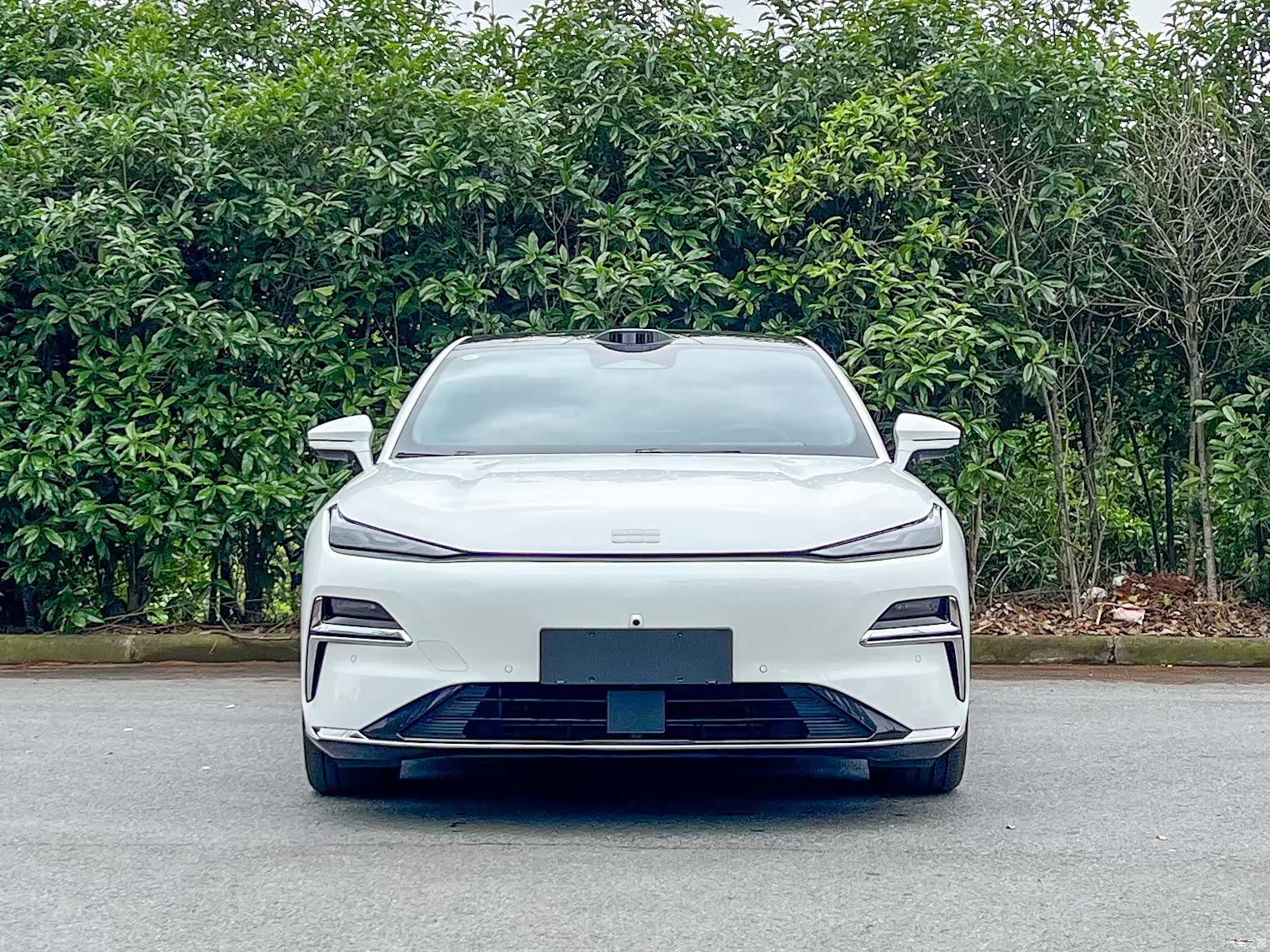 Geely 8, 2025 2