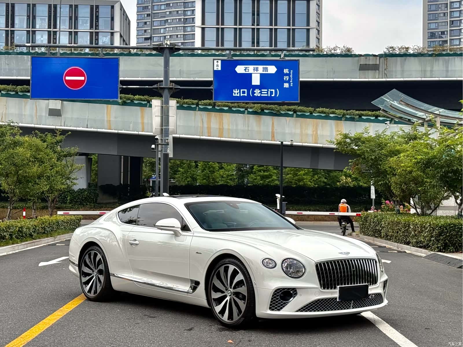 Bentley Continental GT, 2025 2