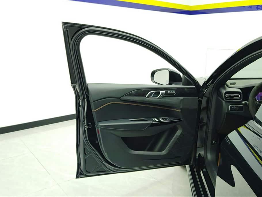 Lynk & Co 02 Hatchback