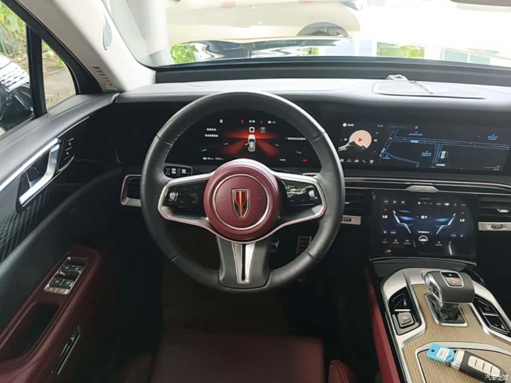 Hongqi E-HS9, 2023 11