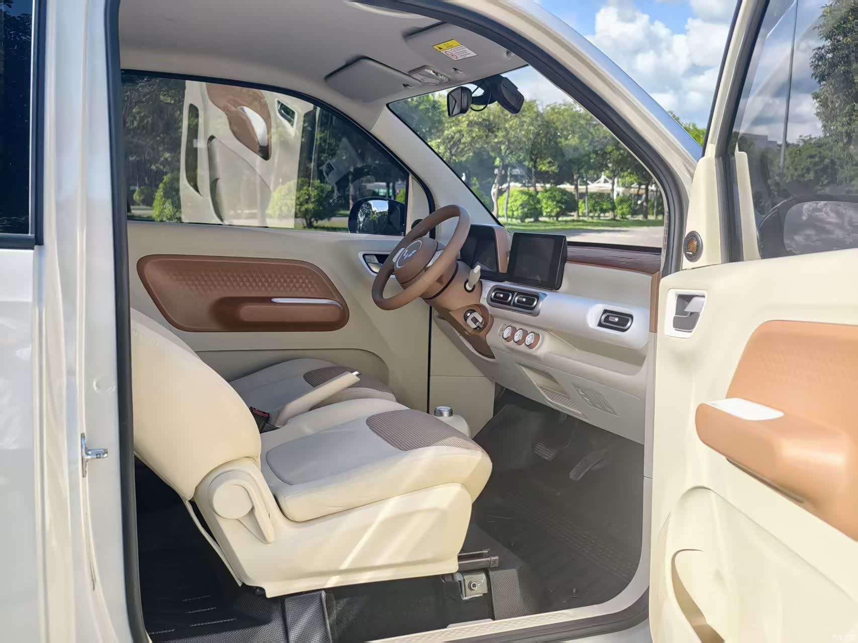 Wuling MINIEV, 2024 13