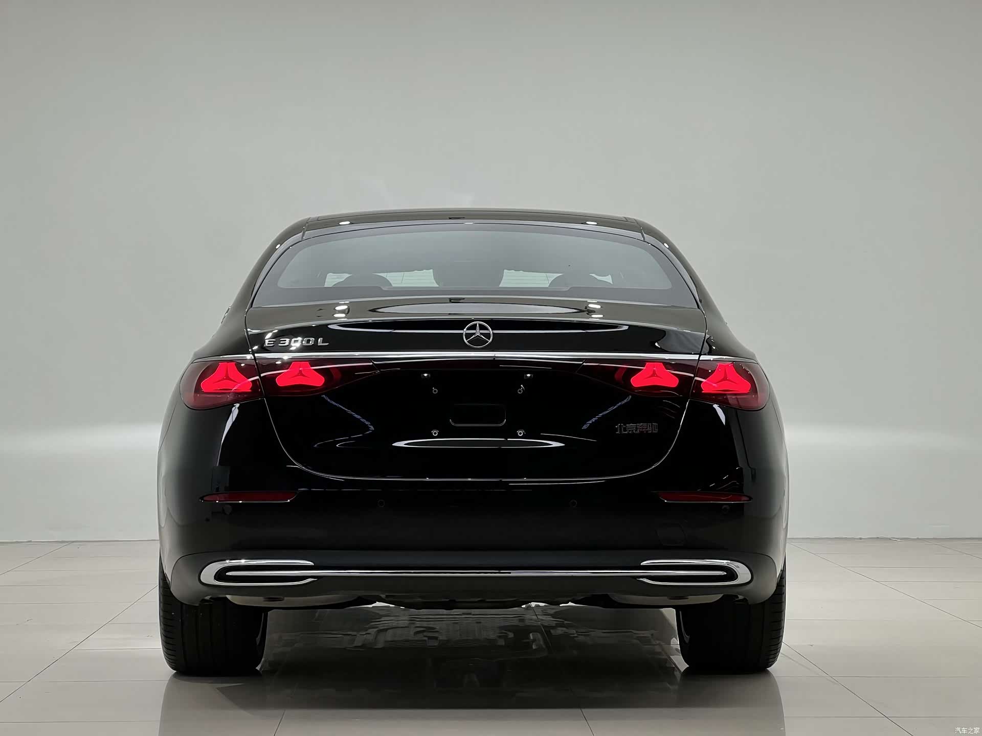 Mercedes-Benz E-Class, 2026 12