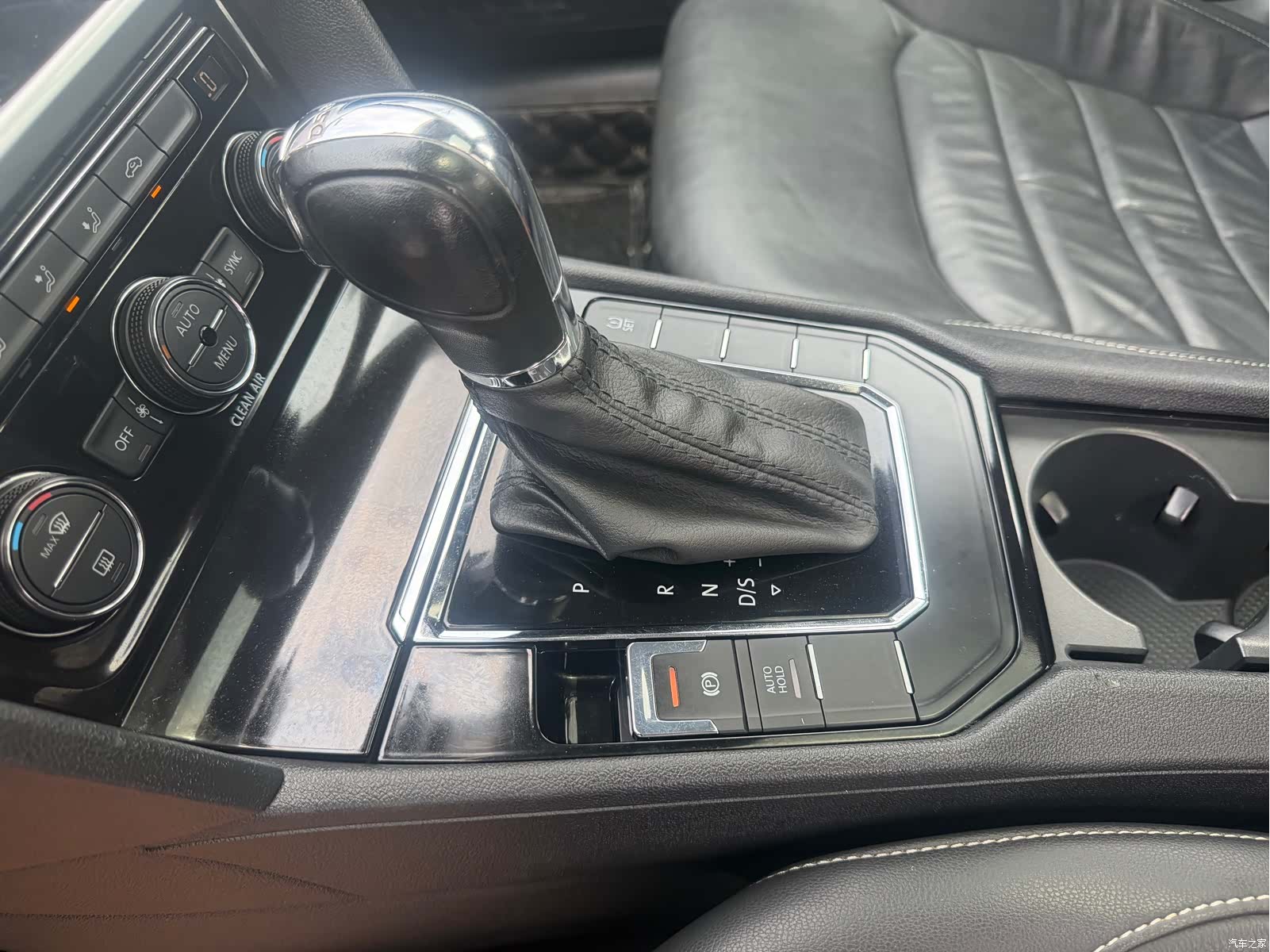 Volkswagen Lamando, 2016 9