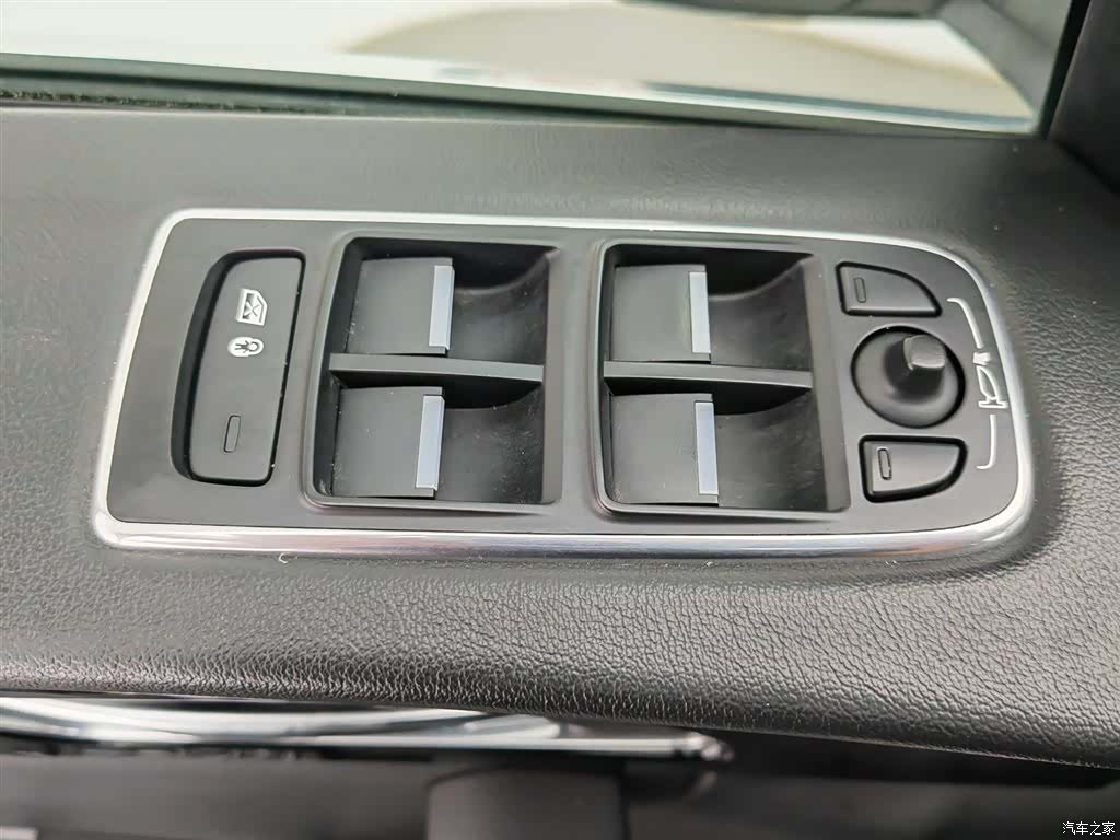 Jaguar F-PACE, 2016 9