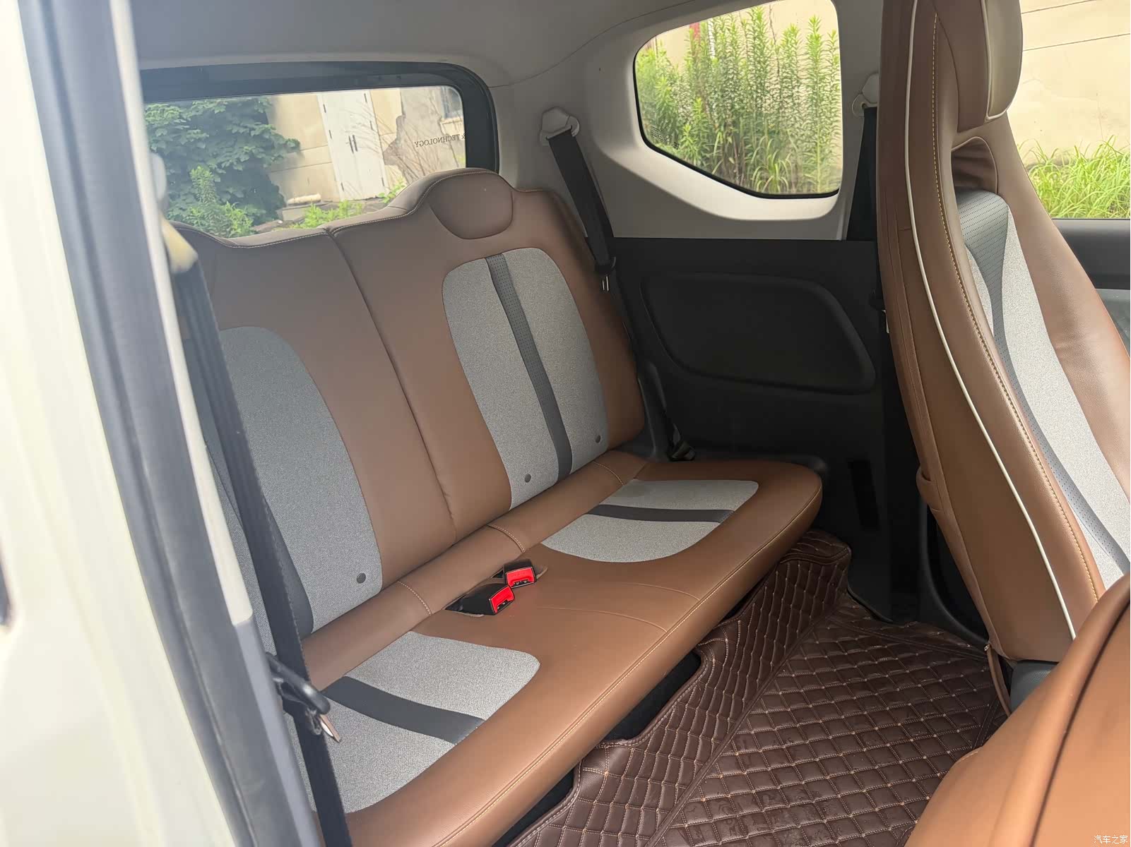 Wuling MINIEV, 2022 13