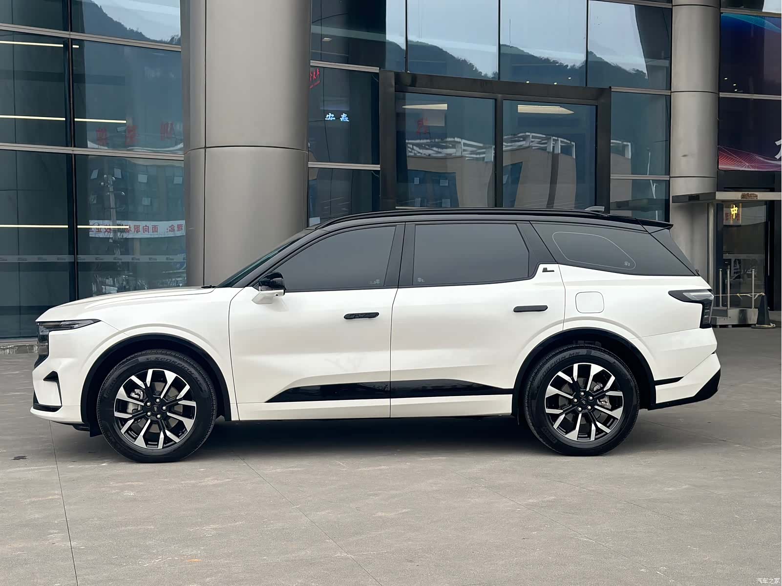 Ford Edge L, 2025 4