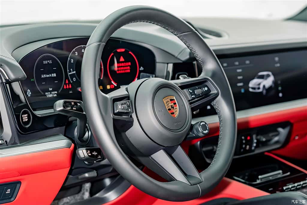 Porsche Cayenne, 2025 9