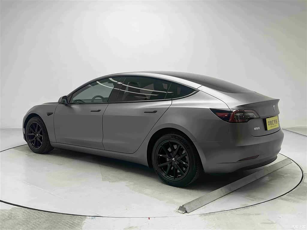 Tesla Model 3, 2021 13