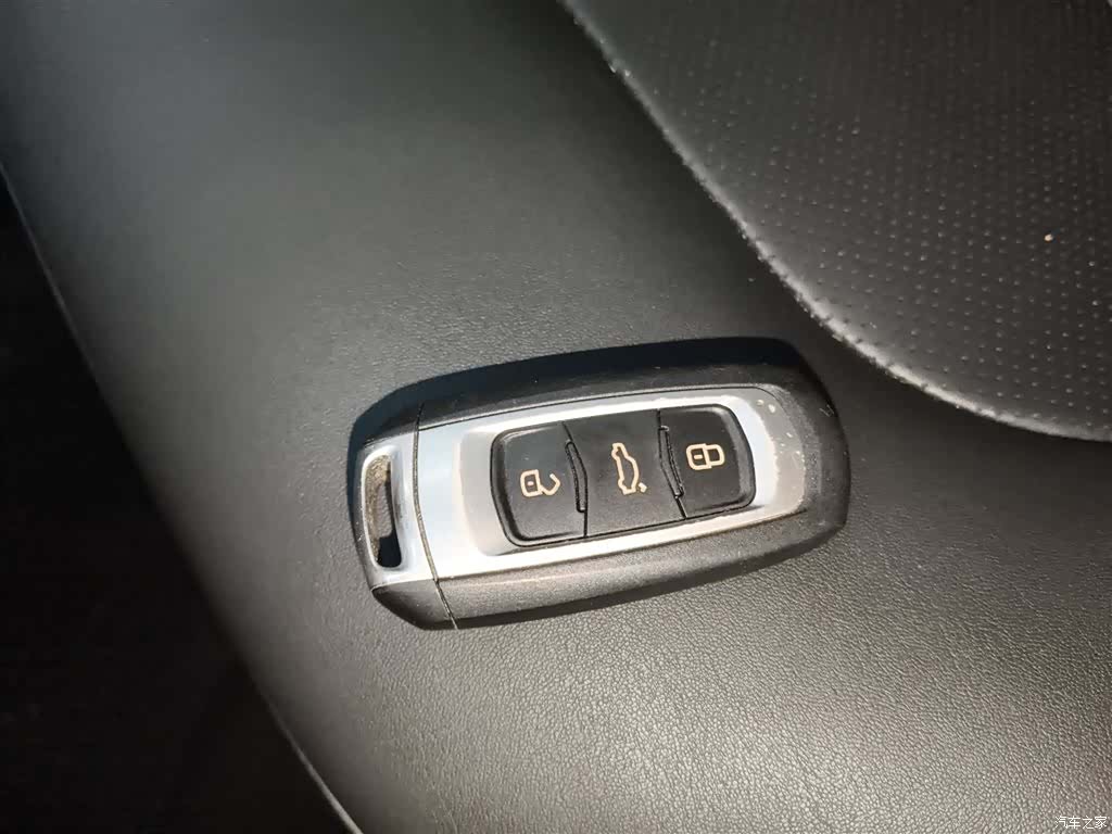 Geely Emgrand, 2019 17