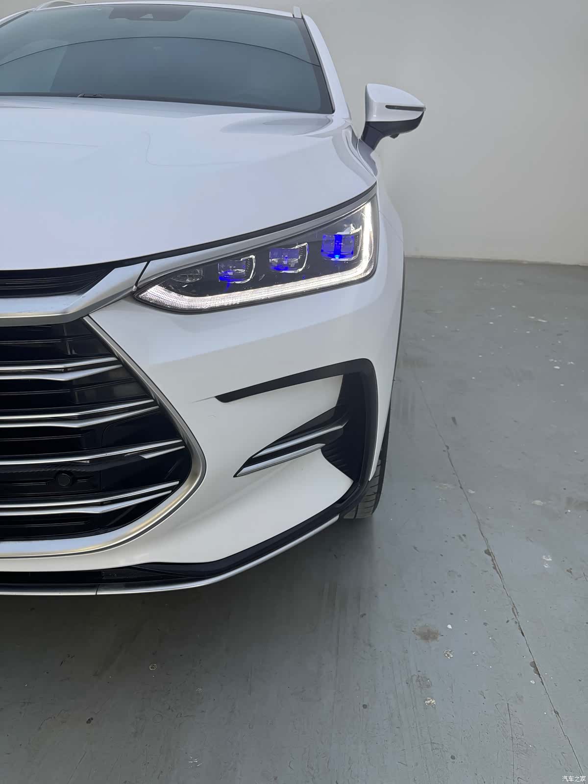 BYD Tang, 2022 4