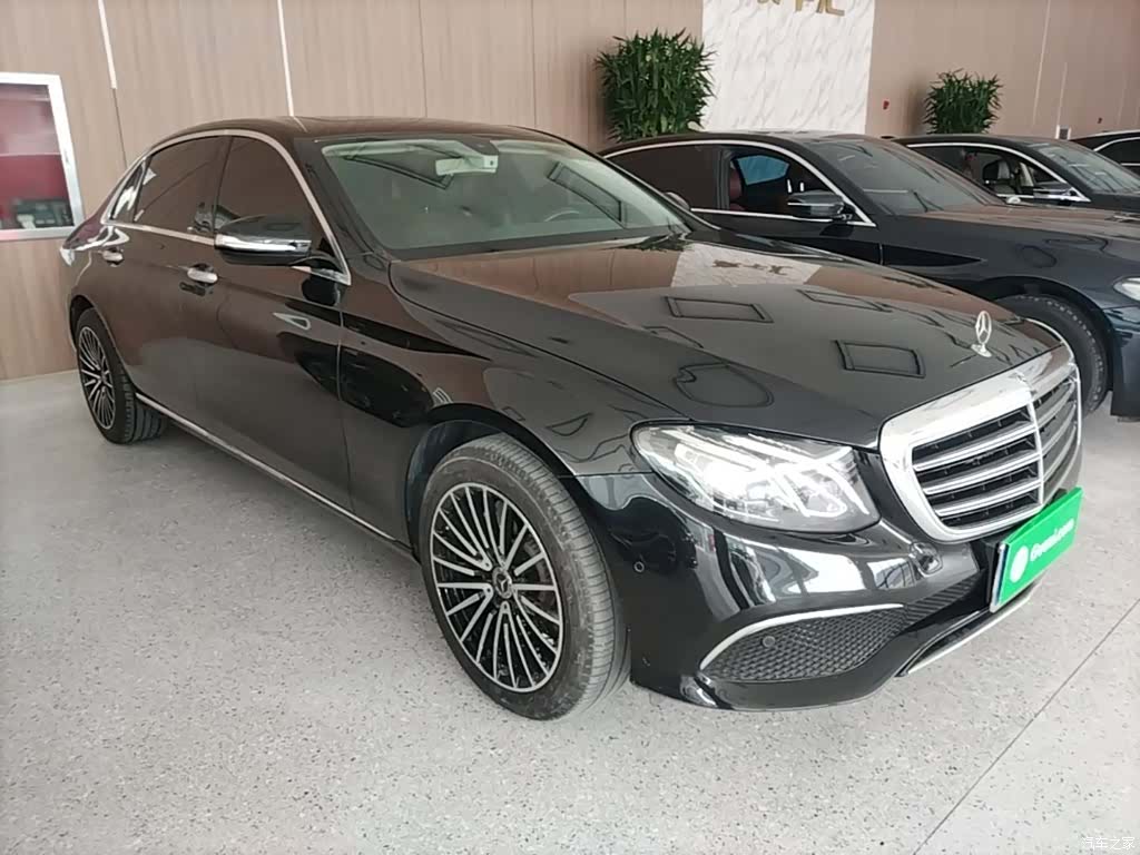 Mercedes-Benz E-Class, 2019 4