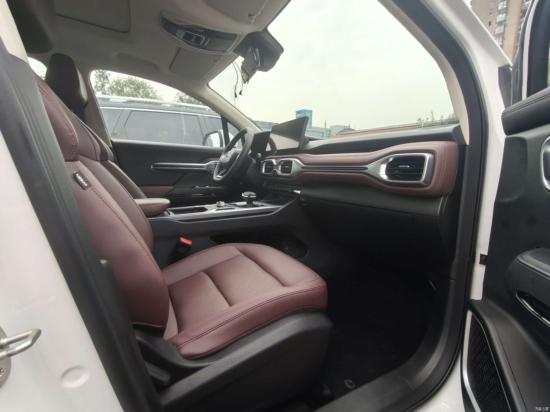 Geely Haoyue, 2021 все фото