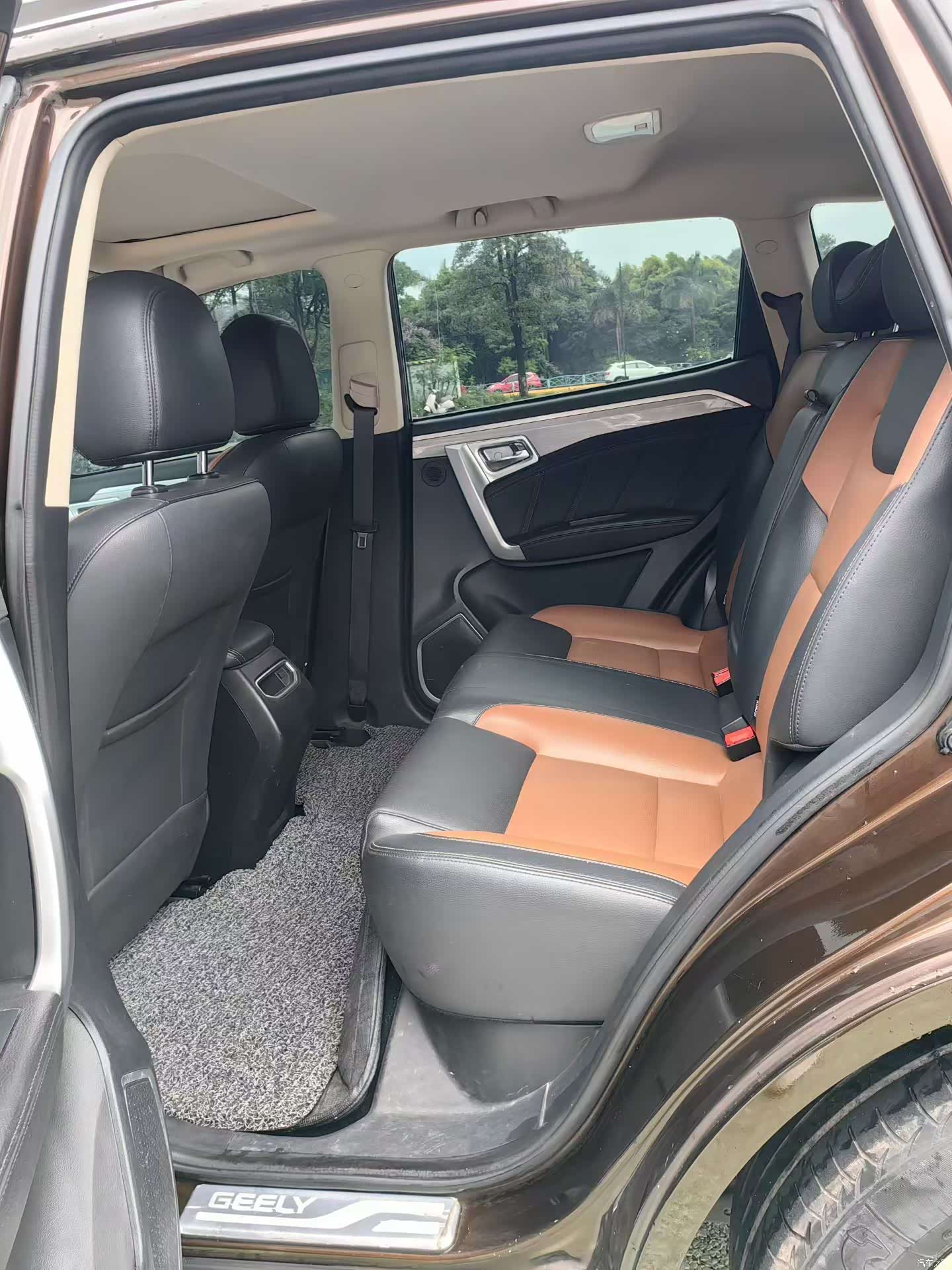 Geely X6, 2017 7