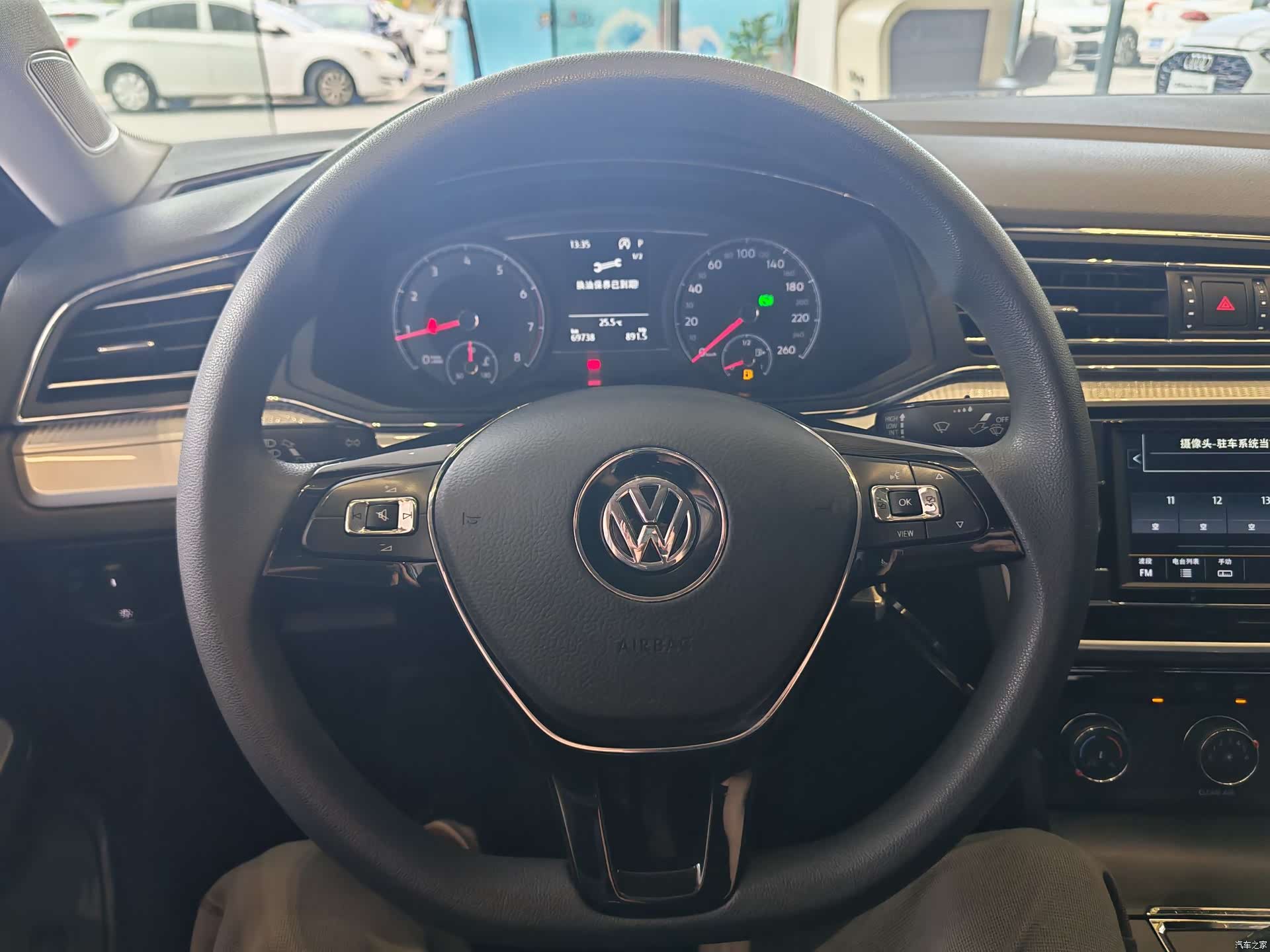 Volkswagen Lamando, 2019 11