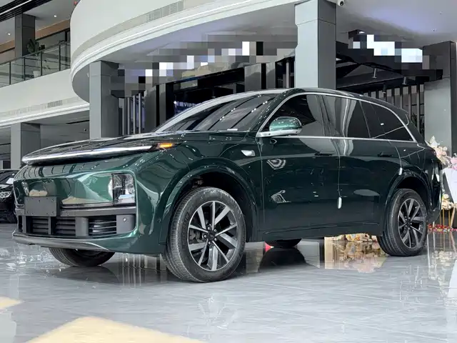 Li Auto L8 2023 — купить из Китая под заказ