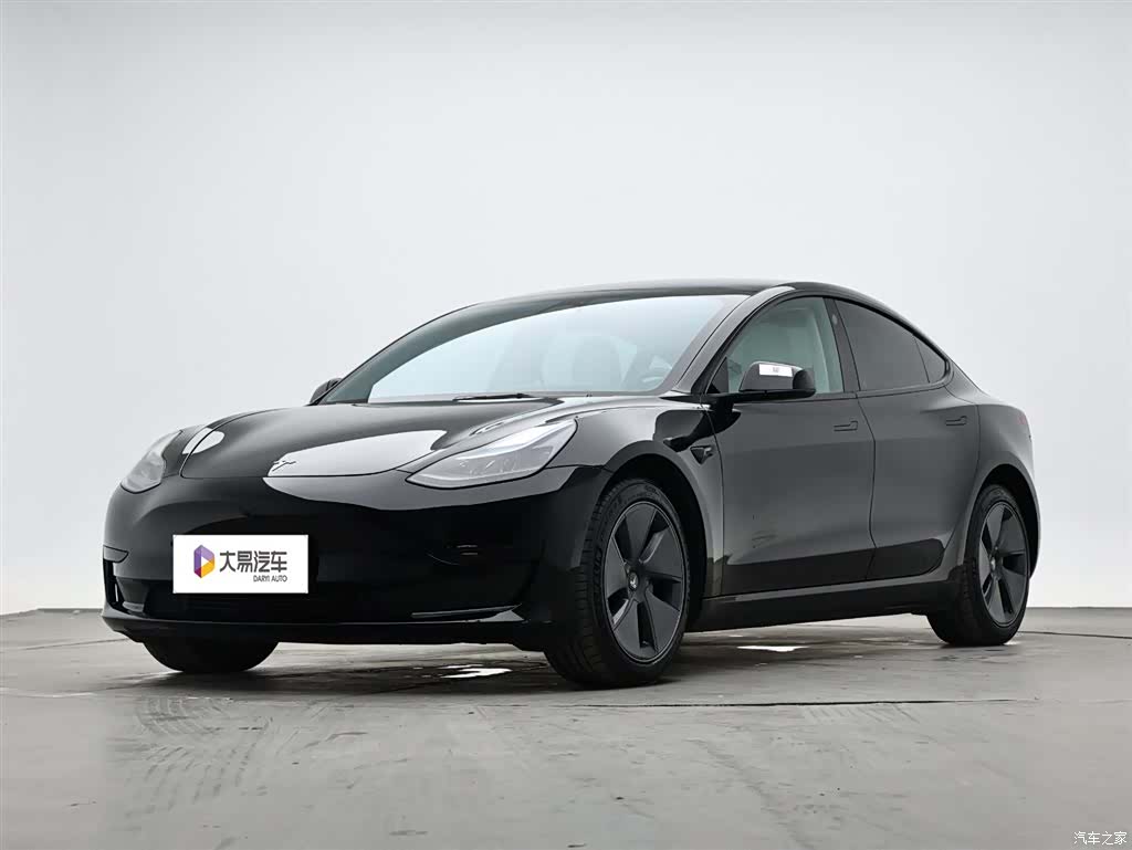 Tesla Model 3, 2022 1