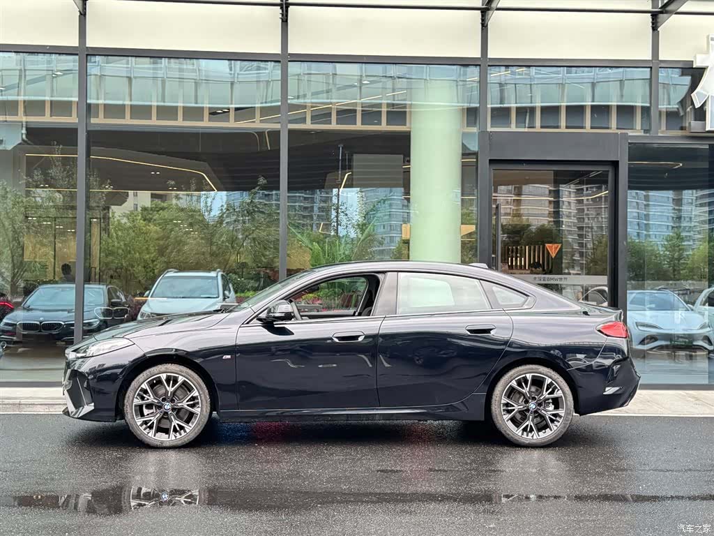 BMW 2 Series, 2025 6