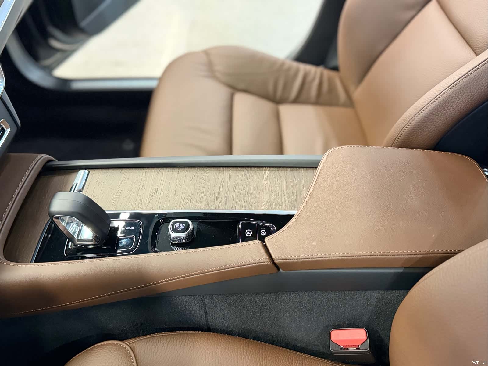 Volvo V90, 2023 18