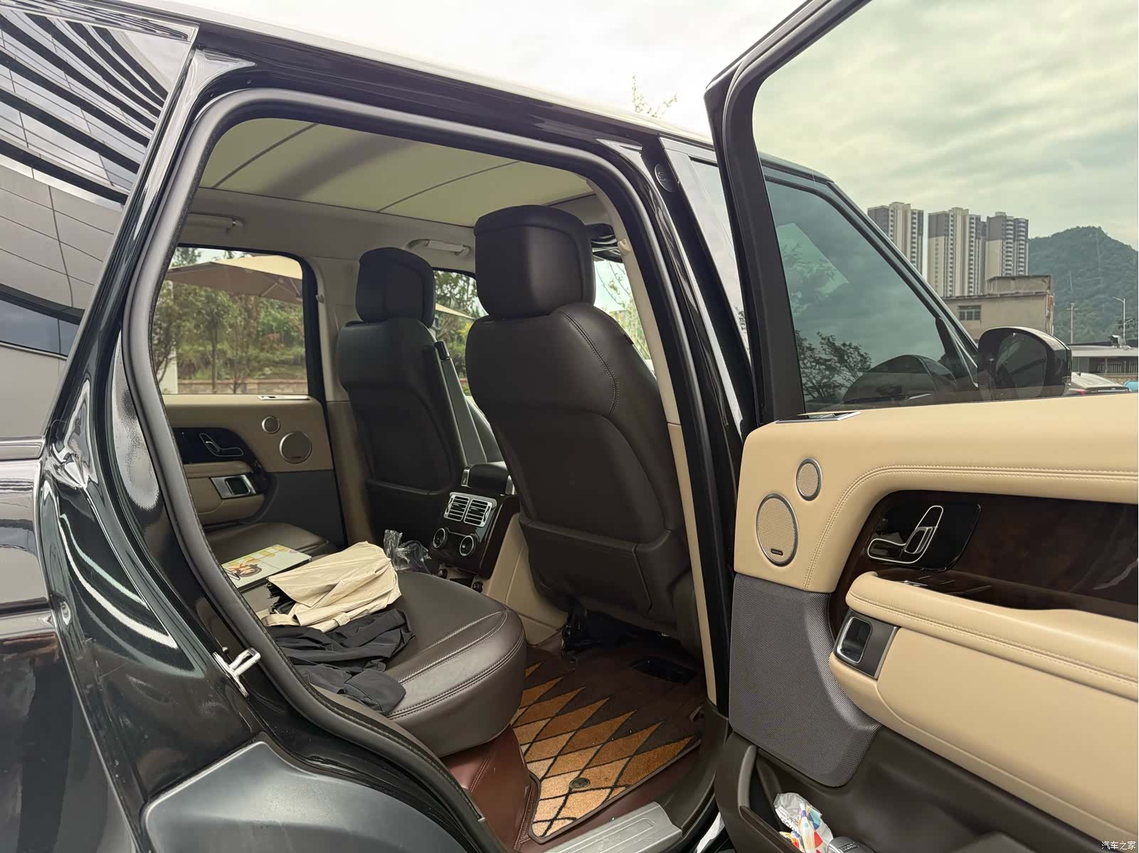 Land Rover Range Rover, 2023 15