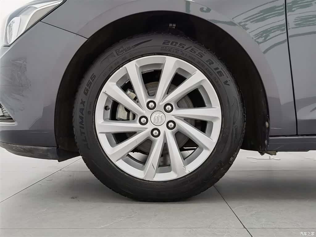 Buick Verano, 2017 17